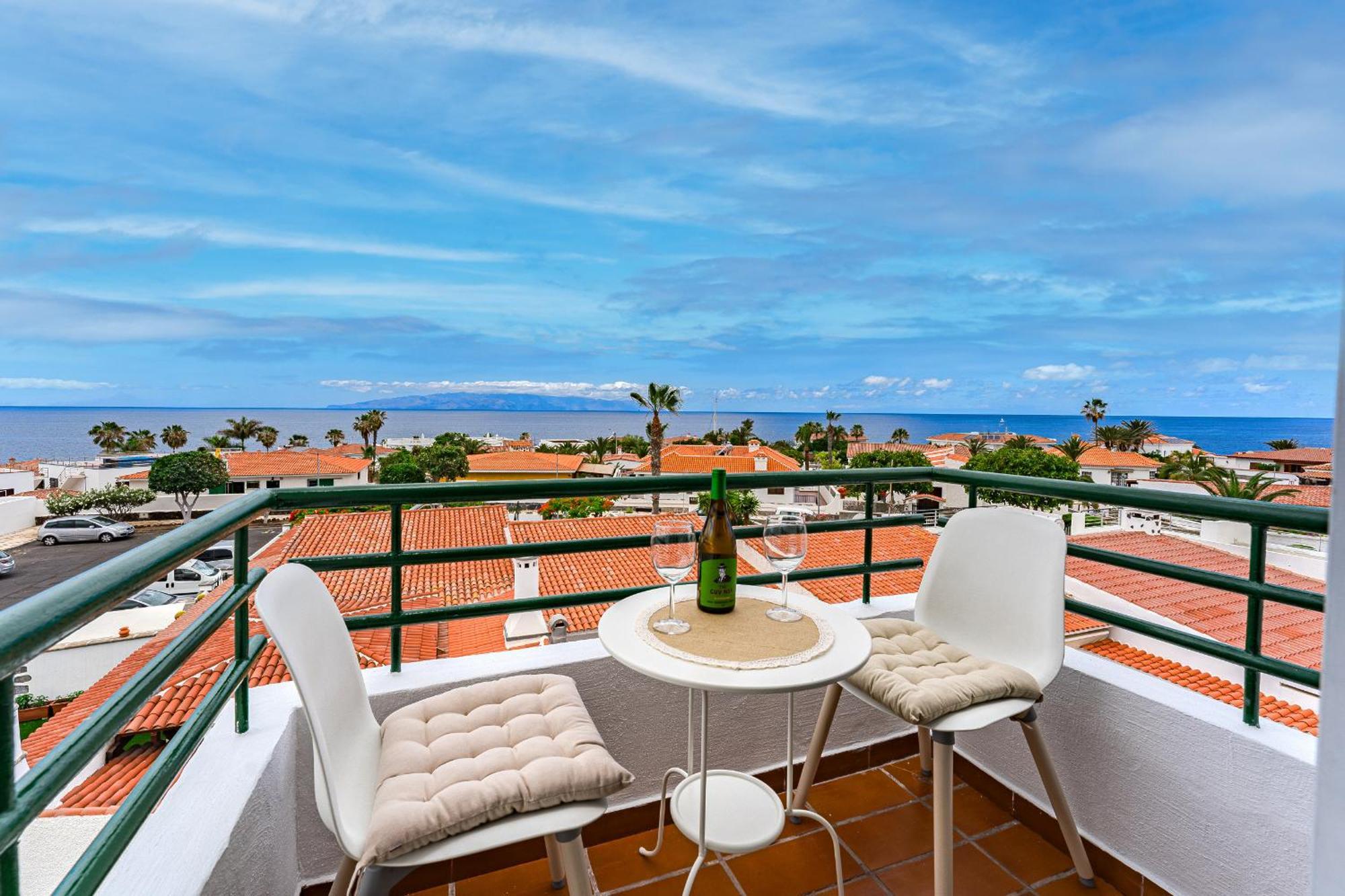 2Bdr Ocean View & Large Private Terrace In Puerto De Santiago Apartment Puerto de Santiago  Bagian luar foto